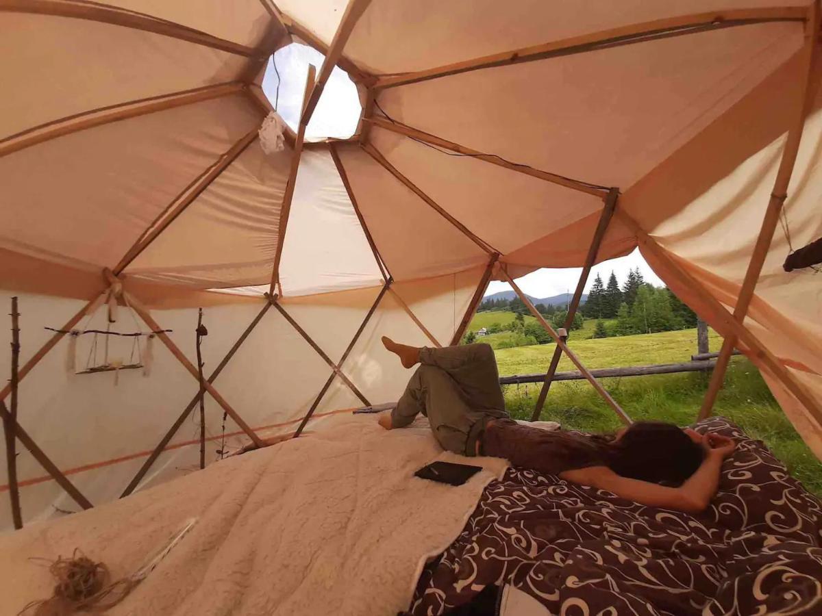 Eco Glamping - Carpathians. Retreat Hub Dzin Space Verkhovyna Eksteriør billede